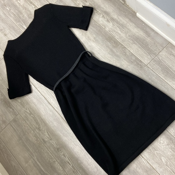 Caroll knit sweater dress like new! - Picture 10 of 12